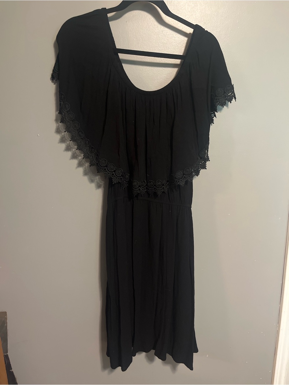 Charlotte Russe Black Off-Shoulder Lace-Trim Dress